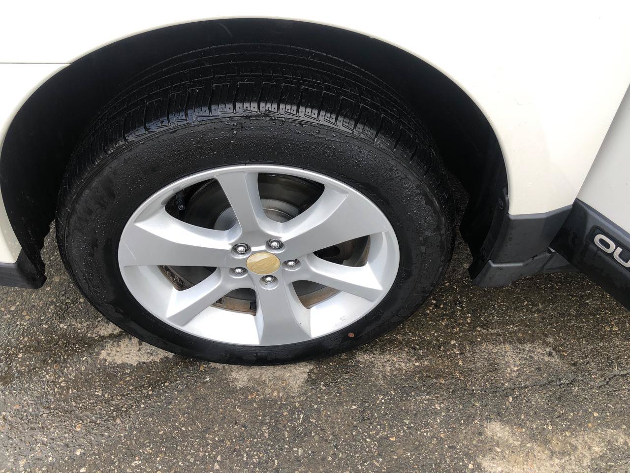 Used 2014 Subaru Outback 2.5i Premium AWD/4WD image 18