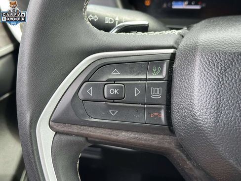 Used 2023 Jeep Grand Cherokee L Limited w/ Luxury Tech Group II AWD/4WD image 20
