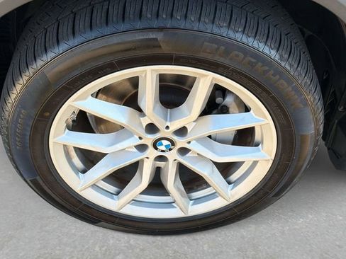 Used 2019 BMW X5 xDrive40i AWD/4WD image 14