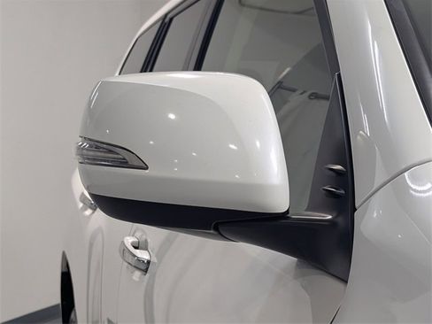 Used 2020 Lexus GX 460 Luxury w/ Accessory Package image 31