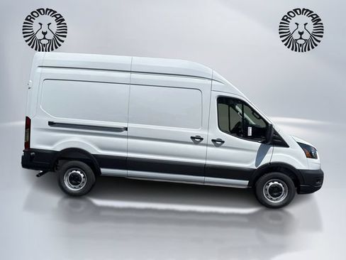 New 2026 Ford Transit 250 148 High Roof RWD image 5