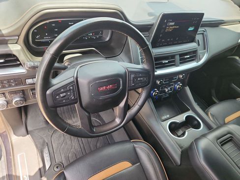 Used 2023 GMC Yukon AT4 w/ AT4 Premium Plus Package AWD/4WD image 10