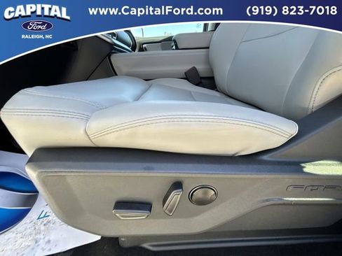 New 2026 Ford Expedition Active image 14