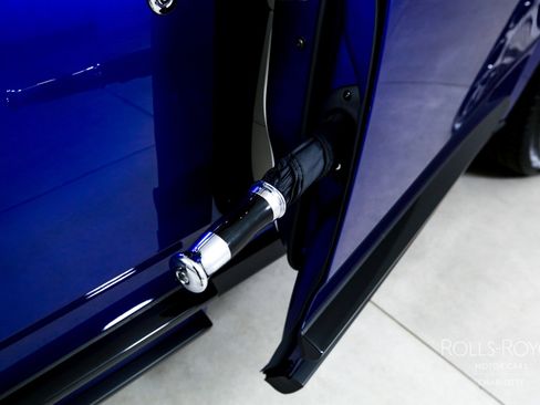 Certified 2024 Rolls-Royce Cullinan Black Badge w/ Dark Exterior Package image 23