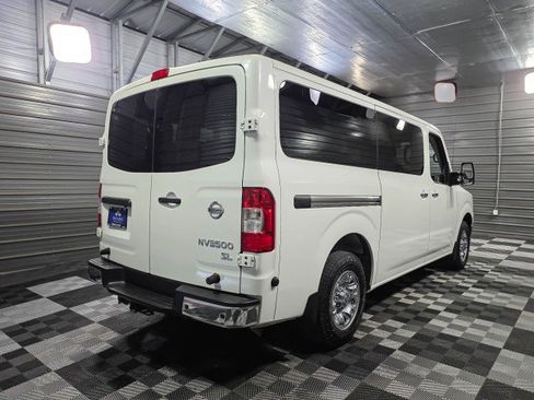 Used 2018 Nissan NV 3500 SL image 5