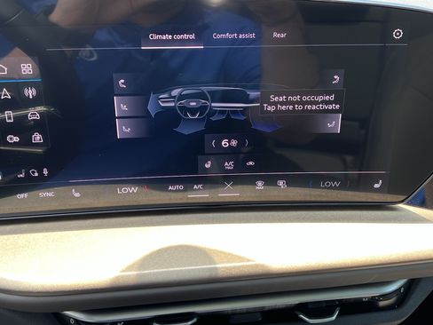 Certified 2025 Audi Q5 Premium w/ Convenience Package AWD/4WD image 29