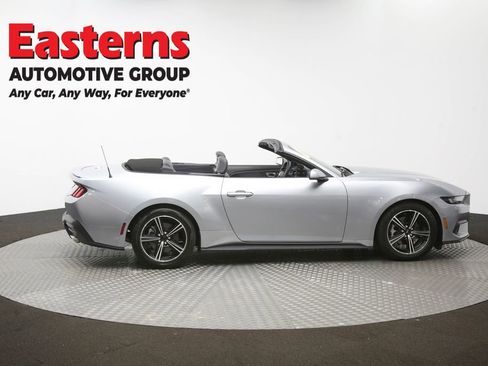 Used 2025 Ford Mustang Premium RWD image 41