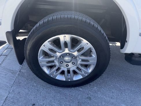 Used 2010 Ford F150 Lariat image 32