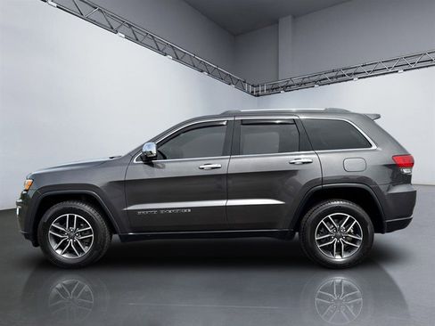 Used 2019 Jeep Grand Cherokee Limited AWD/4WD image 2