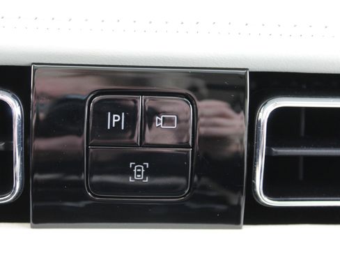 Used 2022 Lincoln Nautilus Black Label w/ Class II Trailer Tow Package image 52