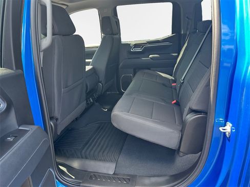 Used 2025 Chevrolet Silverado 1500 LT image 24