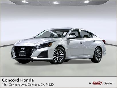 Used 2023 Nissan Altima 2.5 SV