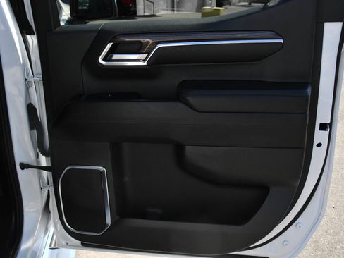 Used 2024 Chevrolet Silverado 1500 LT w/ Protection Package AWD/4WD image 40