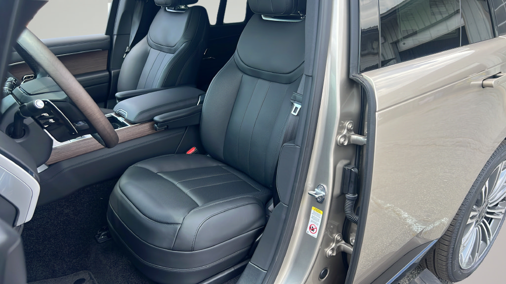 New 2026 Land Rover Range Rover SE AWD/4WD image 15