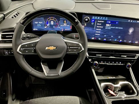 New 2026 Chevrolet Traverse LT w/ Enhanced Driving Package image 24