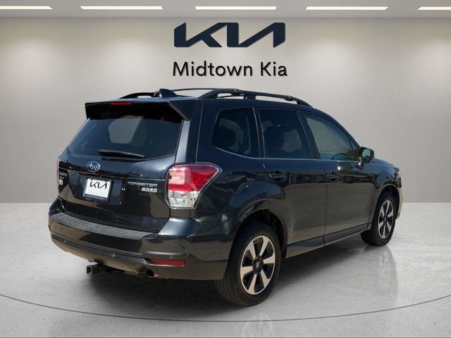 Used 2017 Subaru Forester 2.5i Limited AWD/4WD image 3