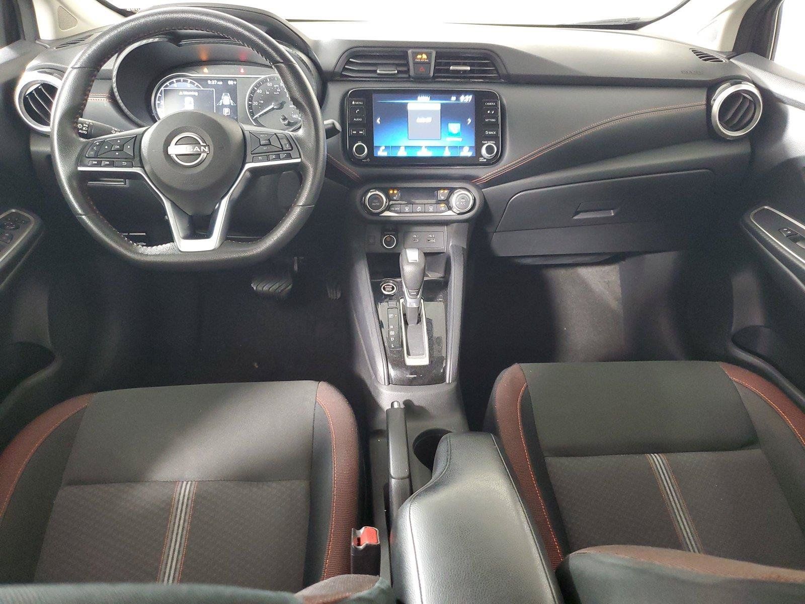 Used 2025 Nissan Versa SR FWD image 14