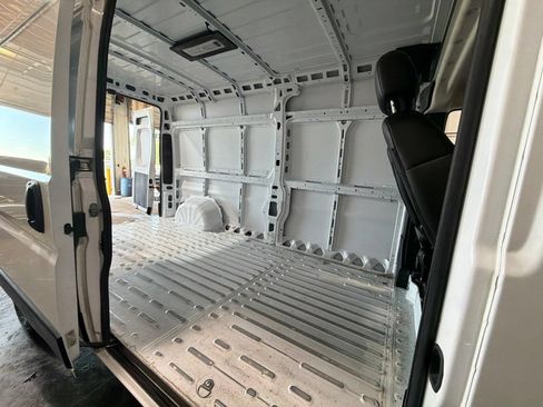 Used 2025 RAM ProMaster 3500 w/ Convenience Group FWD image 20