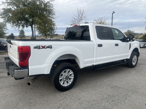 Used 2021 Ford F250 XLT image 4
