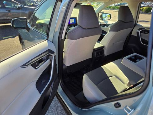 Certified 2023 Toyota RAV4 XLE w/ XLE Grade Weather Package AWD/4WD image 19