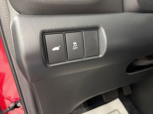 Used 2025 Honda Pilot Touring image 30