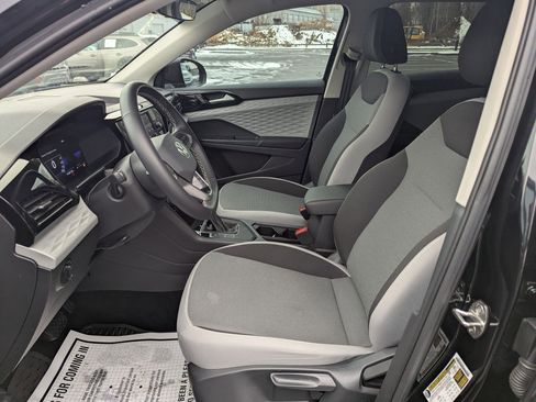 Used 2023 Volkswagen Taos S image 10