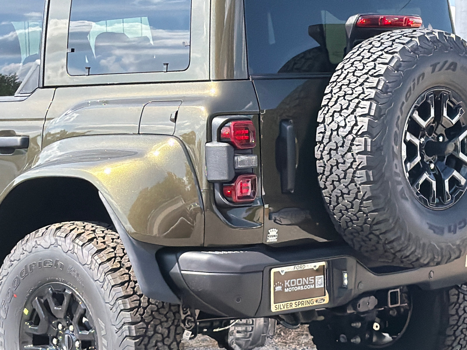 New 2026 Ford Bronco Raptor AWD/4WD image 8