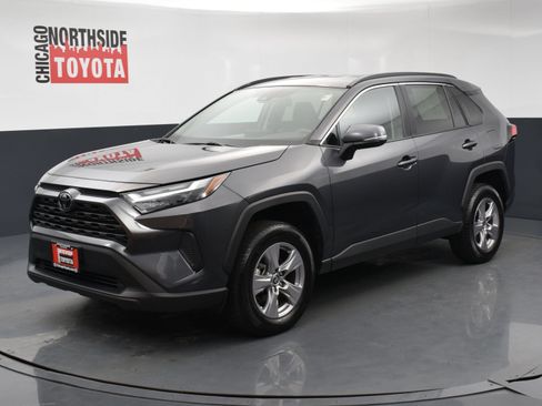 Used 2025 Toyota RAV4 XLE AWD/4WD image 8