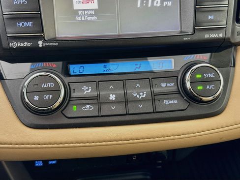 Used 2018 Toyota RAV4 XLE FWD image 16
