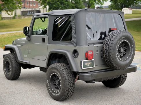 Used 2004 Jeep Wrangler 4WD w/ 30" Tire & Wheel Group image 22