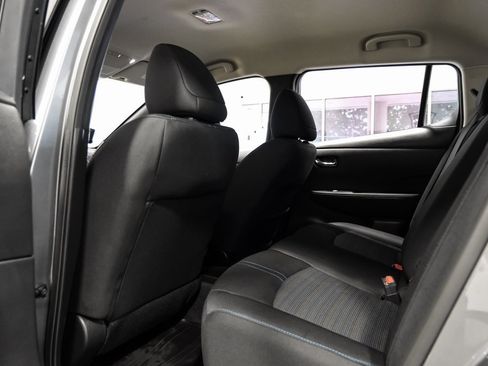 Used 2023 Nissan Leaf S image 37