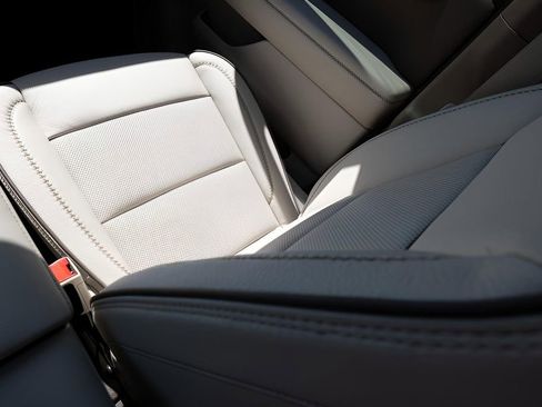 New 2026 GMC Yukon XL Denali w/ Denali Reserve Package image 27