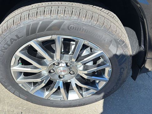 New 2026 GMC Terrain Denali AWD/4WD image 9