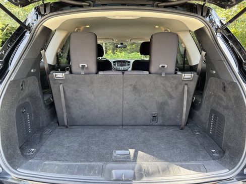 Used 2019 Nissan Pathfinder S AWD/4WD image 27