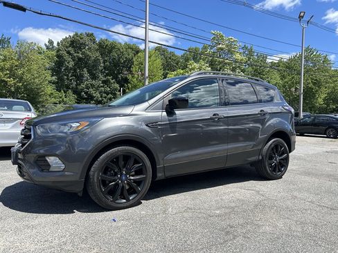 Used 2018 Ford Escape SE w/ SE Sport Appearance Package AWD/4WD image 1