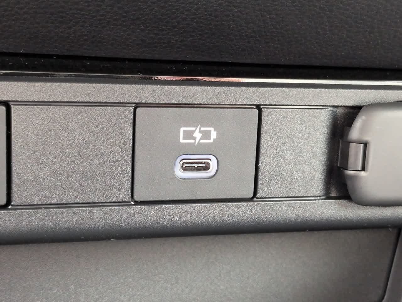 New 2027 Toyota Prius XLE FWD image 21