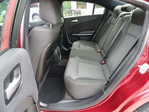 Used 2018 Dodge Charger SXT Plus image 8