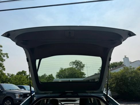 Used 2012 Toyota Prius Three w/ Solar Roof Pkg FWD image 33