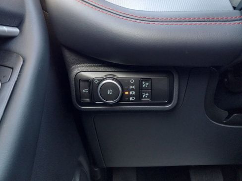 Used 2025 Ford Explorer ST-Line w/ ST-Line Street Pack image 19