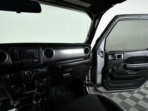 Used 2021 Jeep Wrangler Sport image 20