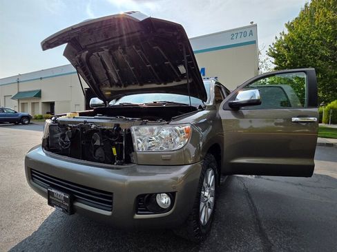 Used 2011 Toyota Sequoia Limited image 25