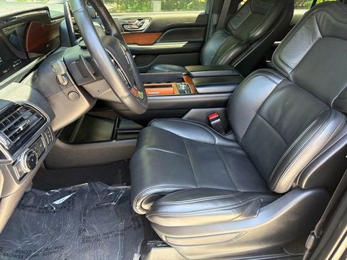 Used 2019 Lincoln Navigator Select w/ Cargo Package RWD image 11