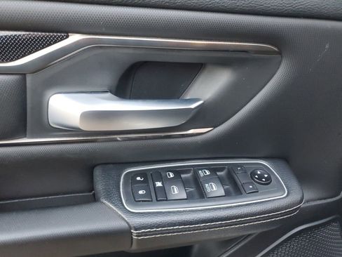 Used 2020 RAM 1500 Rebel image 17