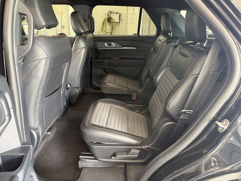 Certified 2026 Ford Explorer ST-Line AWD/4WD image 24