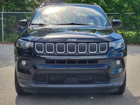 Certified 2022 Jeep Compass Latitude w/ Sun and Sound Group AWD/4WD image 16
