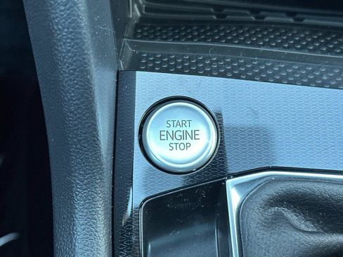 New 2026 Volkswagen Taos SEL image 22