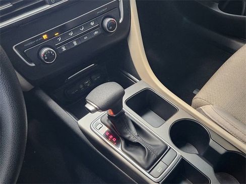 Used 2017 Kia Optima LX w/ Convenience Package image 24