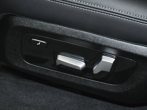 Used 2023 BMW X7 xDrive40i w/ M Sport Package image 57