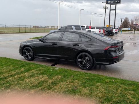 Used 2024 Honda Accord Sport image 8