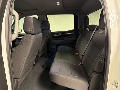 Used 2023 Chevrolet Silverado 1500 LT RWD image 21